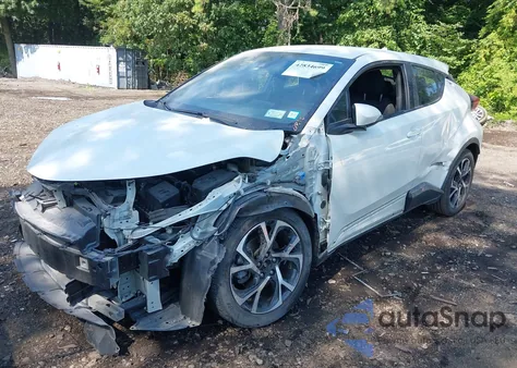 2018 Toyota C-Hr Xle z USA, uszkodzony, nr VIN JTNKHMBX7J1009997